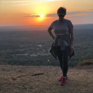 Meet your Posher, Debbie